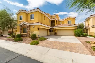 Photo #1: 2133303 Listing 