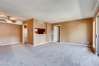 Photo #3: 2133310 Listing