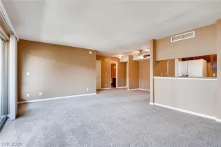 Photo #4: 2133310 Listing