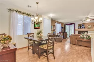 Photo #2: 2133322 Listing