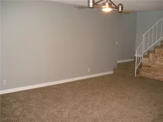 Photo #2: 2133331 Listing 