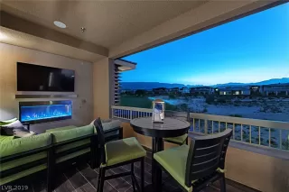 Photo #2: 2133338 Listing