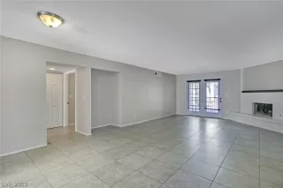 Photo #2: 2133361 Listing