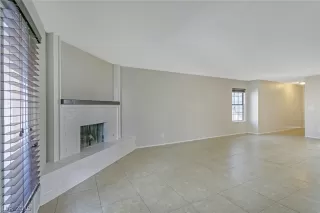 Photo #3: 2133361 Listing