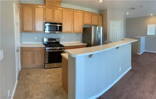 Photo #6: 2133424 Listing 