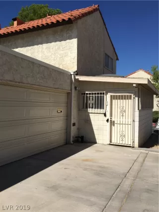 Photo #1: 2133434 Listing 