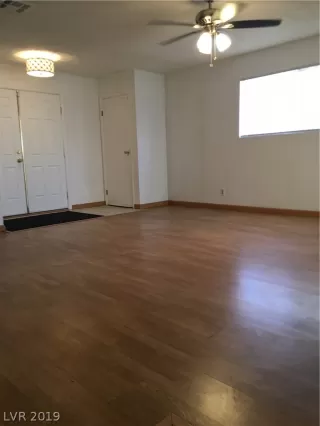 Photo #2: 2133434 Listing 