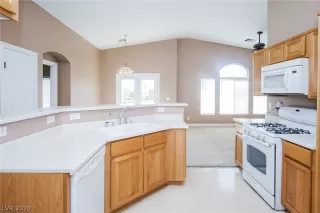 Photo #1: 2133436 Listing