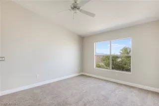 Photo #4: 2133481 Listing