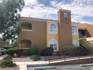 Photo #1: 2133484 Listing