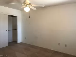 Photo #5: 2133484 Listing