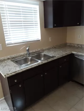 Photo #3: 2133500 Listing 