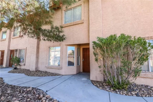 MLS: 2133507 Condo For Sale