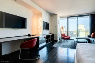 Photo #2: 2133513 Listing 