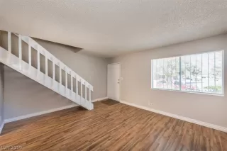 Photo #1: 2133560 Listing 