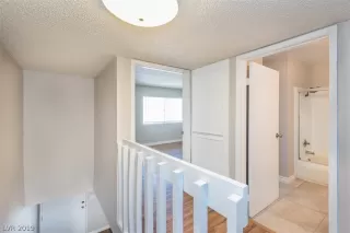 Photo #5: 2133560 Listing 