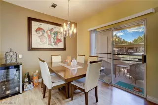 Photo #5: 2133561 Listing