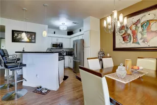 Photo #6: 2133561 Listing