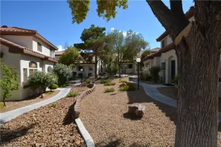 Photo #2: 2133562 Listing