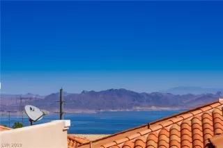 Photo #1: 2133609 Listing