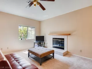 Photo #2: 2133619 Listing