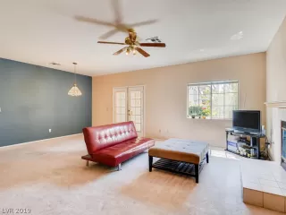 Photo #3: 2133619 Listing