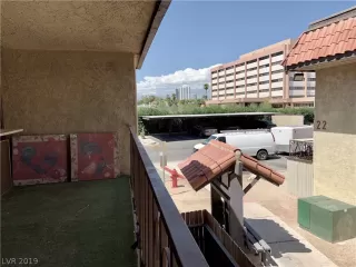 Photo #5: 2133655 Listing