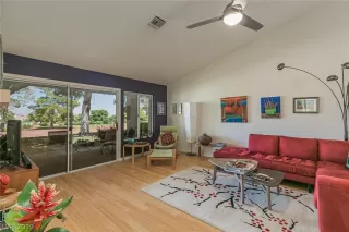 Photo #3: 2133669 Listing 