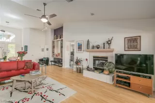 Photo #4: 2133669 Listing 