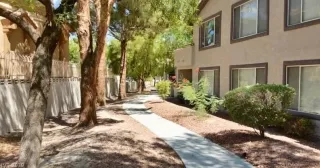 Photo #4: 2133676 Listing 