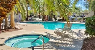 Photo #5: 2133676 Listing 