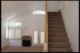 Photo #5: 2133697 Listing 