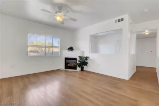 Photo #2: 2133708 Listing 