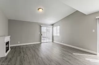 Photo #6: 2133731 Listing