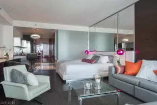 Photo #4: 2133743 Listing 