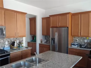 Photo #1: 2133751 Listing 