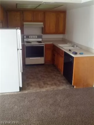 Photo #4: 2133769 Listing 