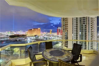 Photo #1: 2133791 Listing 