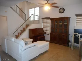 Photo #1: 2133828 Listing