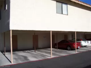 Photo #1: 2133886 Listing