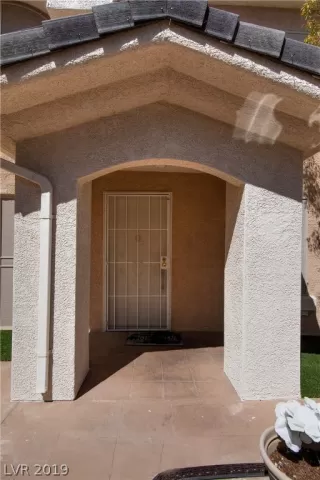 Photo #2: 2133935 Listing 