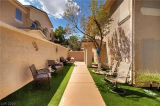 Photo #5: 2133935 Listing 