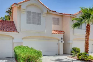 Photo #1: 2133936 Listing