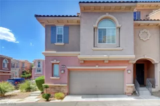 Photo #1: 2133942 Listing