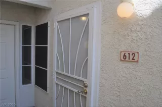 Photo #3: 2134057 Listing