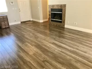 Photo #2: 2134064 Listing 