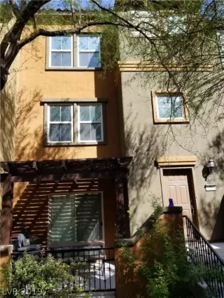 Photo #1: 2134074 Listing