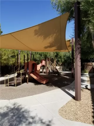 Photo #2: 2134074 Listing