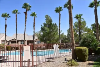 Photo #5: 2134076 Listing 