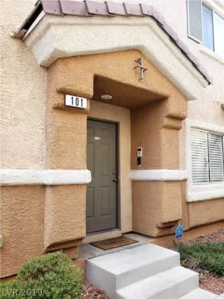 Photo #3: 2134086 Listing